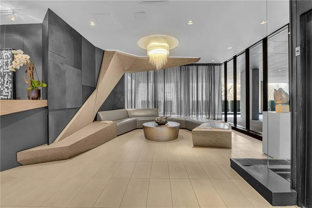 Atlanta, Georgia 30309, United States, 1 Bedroom Bedrooms, ,1 BathroomBathrooms,Residential,Active,83592