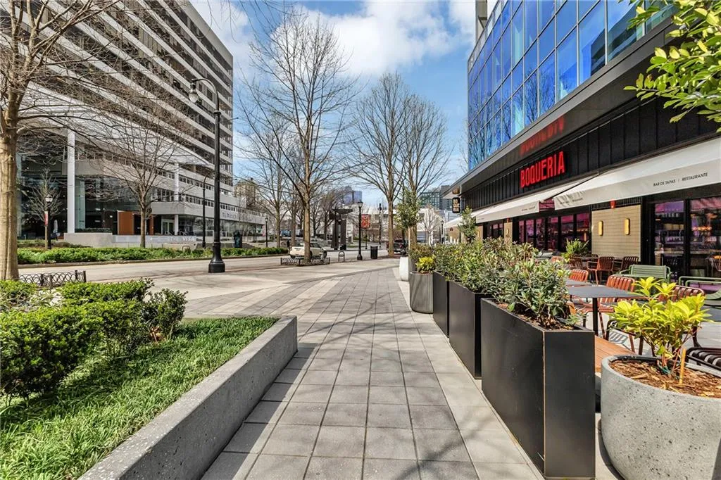 Atlanta, Georgia 30309, United States, 1 Bedroom Bedrooms, ,1 BathroomBathrooms,Residential,Active,83592