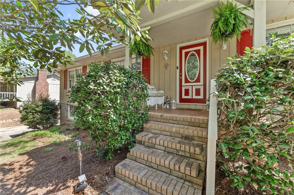 2062 Cezar Drive, Kennesaw, Georgia image 4