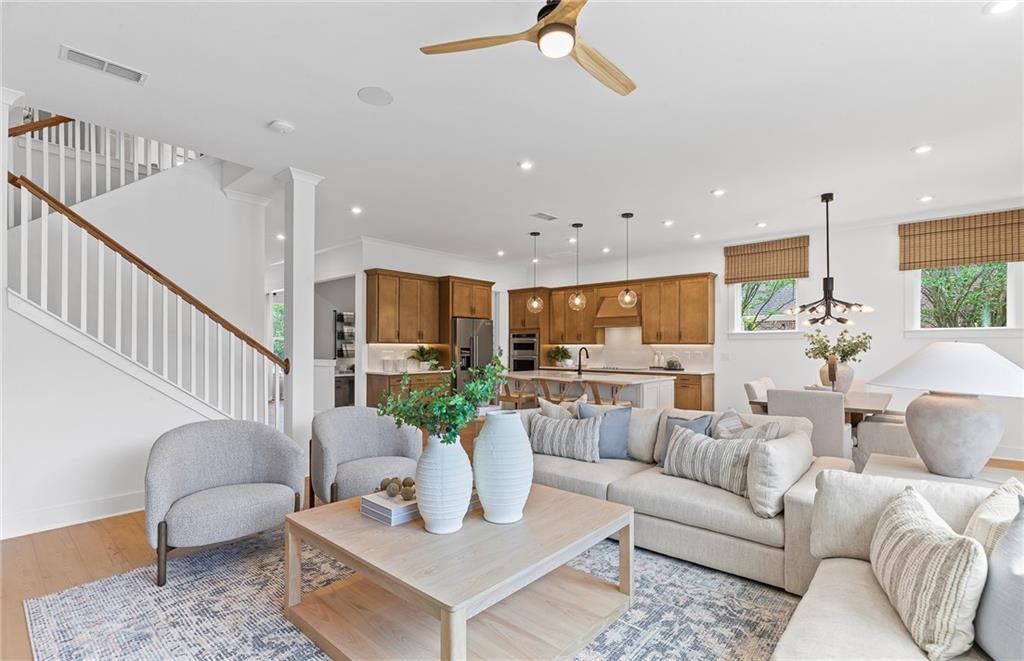 7236 Maple Brook Lane