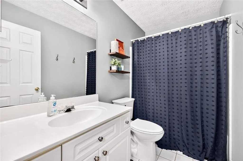 Marietta, Georgia 30062, United States, 3 Bedrooms Bedrooms, ,3 BathroomsBathrooms,Residential,Active,231339