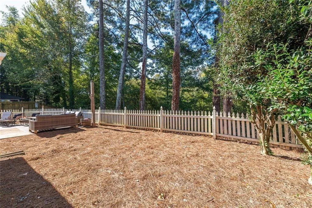 Marietta, Georgia 30062, United States, 3 Bedrooms Bedrooms, ,3 BathroomsBathrooms,Residential,Active,231339