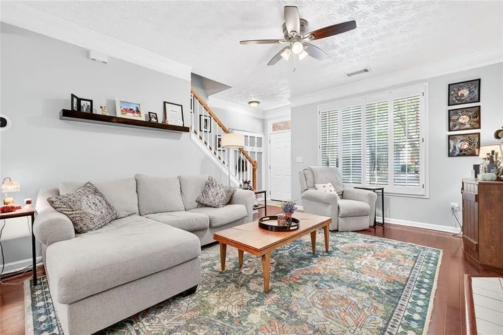 Marietta, Georgia 30062, United States, 3 Bedrooms Bedrooms, ,3 BathroomsBathrooms,Residential,Active,231339