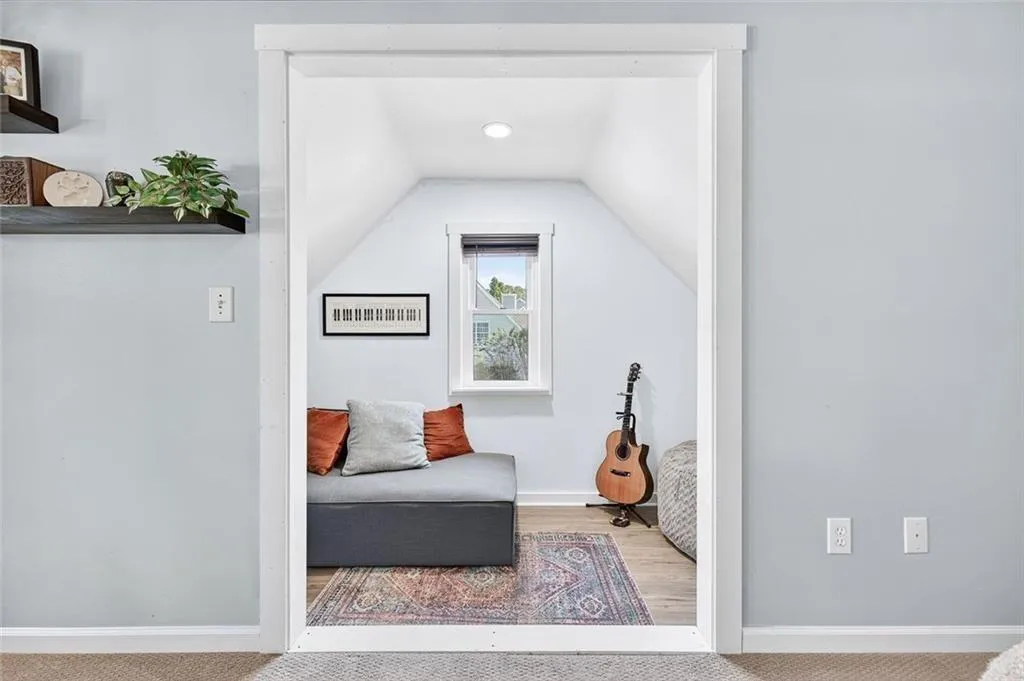 Marietta, Georgia 30062, United States, 3 Bedrooms Bedrooms, ,3 BathroomsBathrooms,Residential,Active,231339