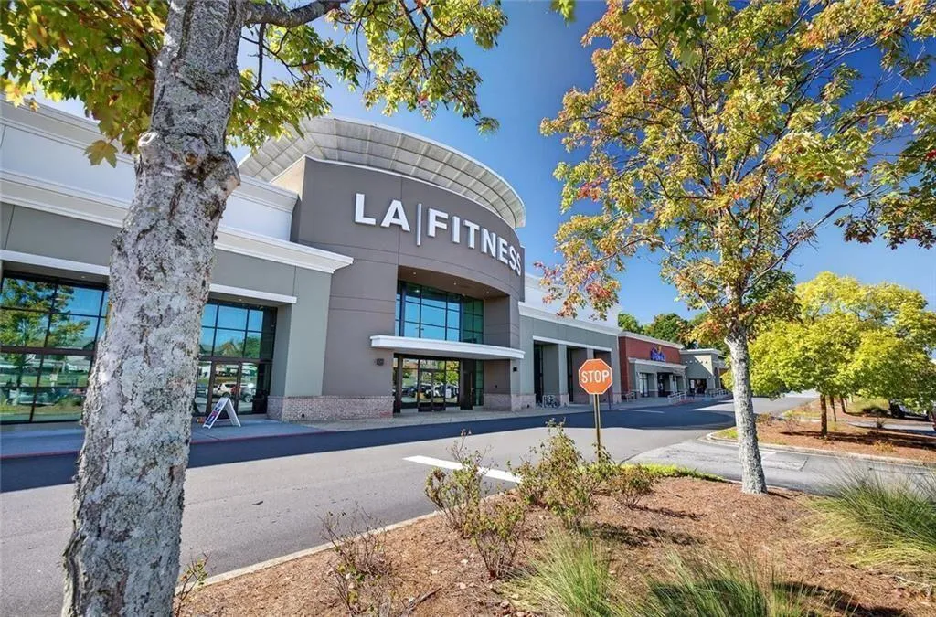 Marietta, Georgia 30062, United States, 3 Bedrooms Bedrooms, ,3 BathroomsBathrooms,Residential,Active,231339