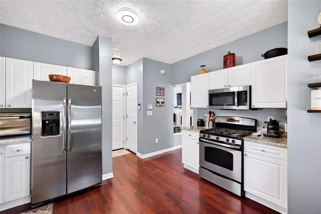 Marietta, Georgia 30062, United States, 3 Bedrooms Bedrooms, ,3 BathroomsBathrooms,Residential,Active,231339