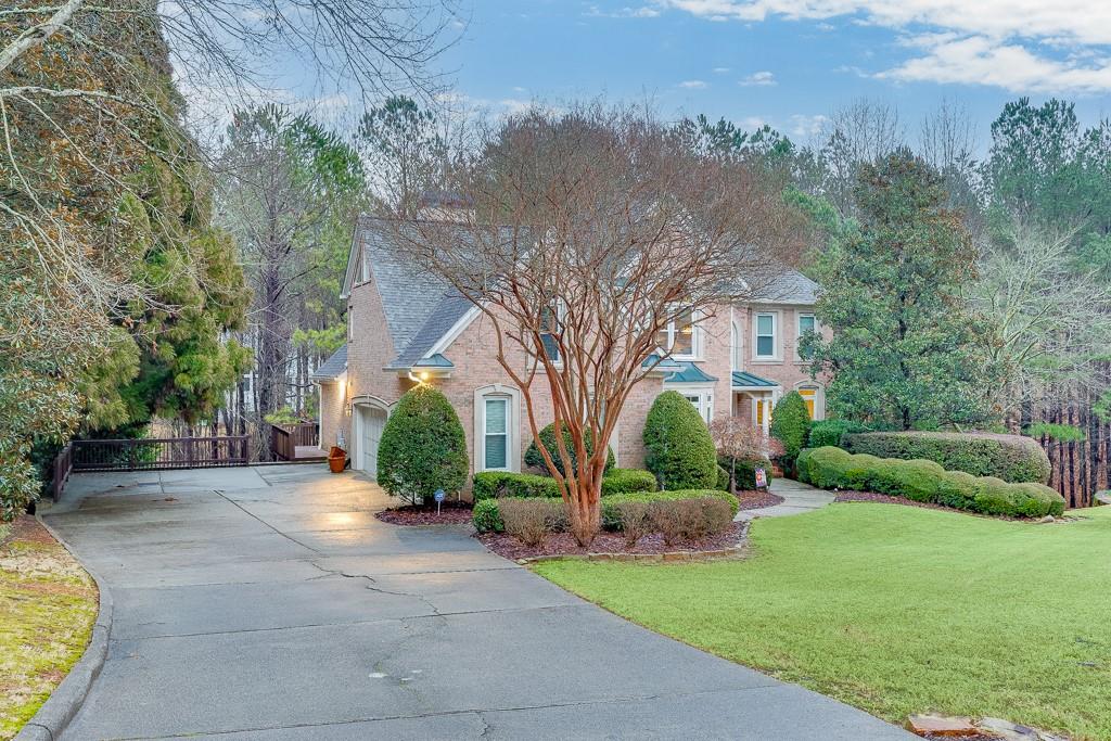 3323 Glen Devon Lane, Berkeley Lake, Georgia image 2