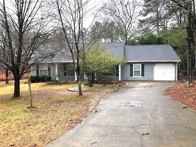 Stepless ranch in cul-de-sac. Enter through a covered front porch into the vaulted family room with ceiling fan and fireplace. Open dining area has access to the rear large concrete patio. The kitchen features white cabinets, refrigerator, electric stove, vent hood, dishwasher, disposal, and pantry. There is a laundry closet with washer/dryer hook-ups. There is the master bedroom with attached bath that has a tub/shower combination. There are three spare bedrooms and a full hall bath. Home has a 1-car garage. Large level front and rear yard. No pets. Ask about move-in special.