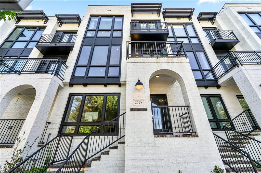 2528 Appleden Place NE