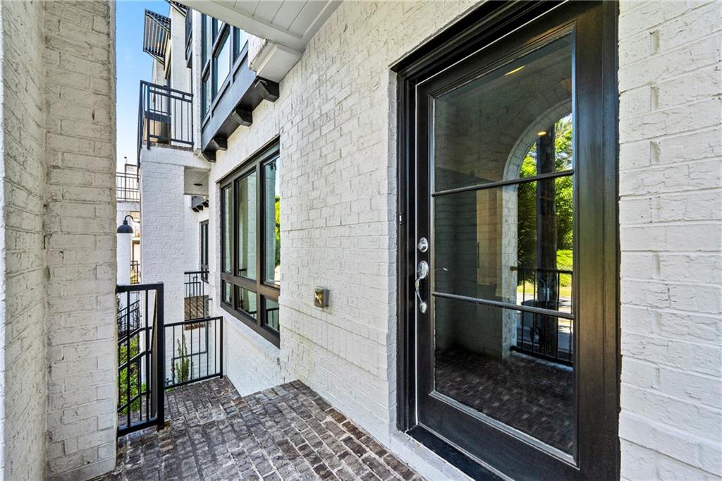 2528 Appleden Place NE