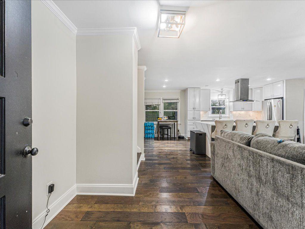 2409 Powers Ferry Drive SE