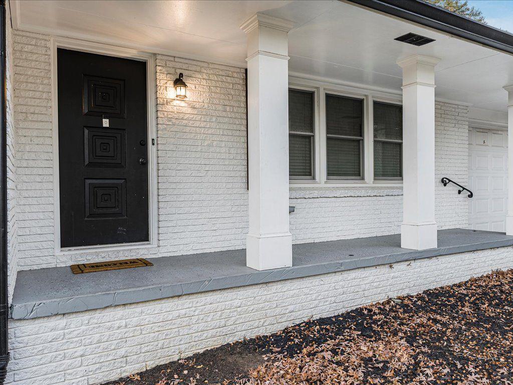 2409 Powers Ferry Drive SE