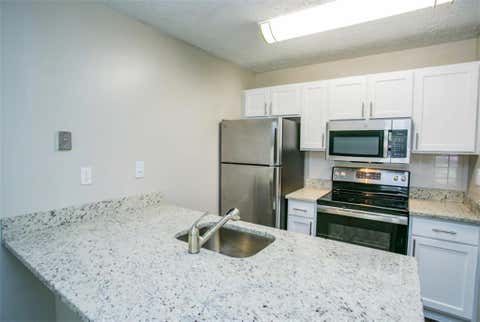 Condo For Rent - 3450 Jones Mill Road #0810<br/> Norcross, GA 30092