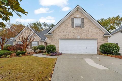 A home in Dacula