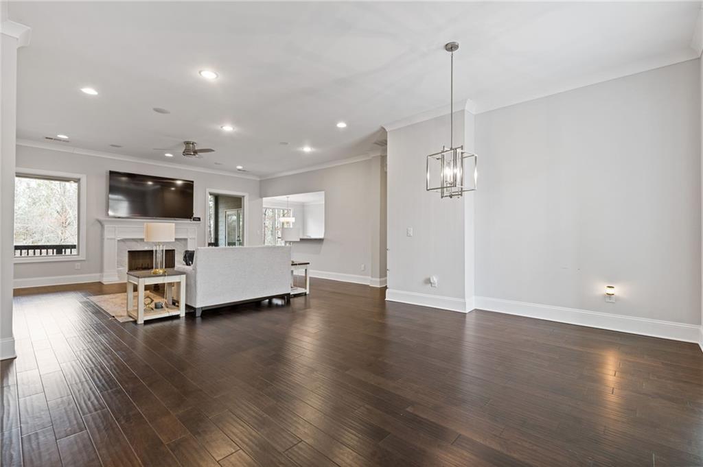 1560 Tapestry Ridge