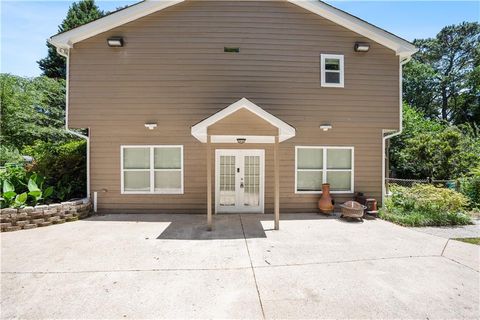 A home in Lilburn