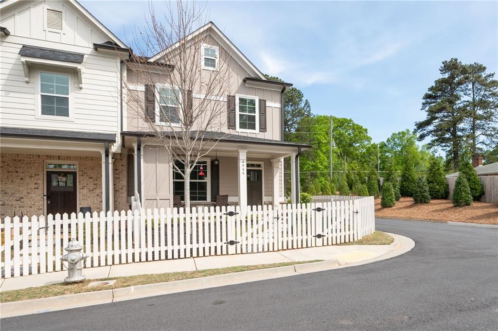 4944 Futral Drive, Acworth, Georgia image 2
