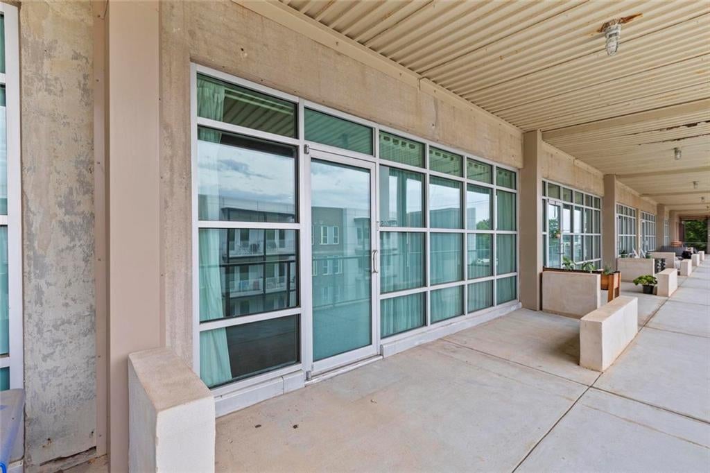 890 Memorial Drive SE 207