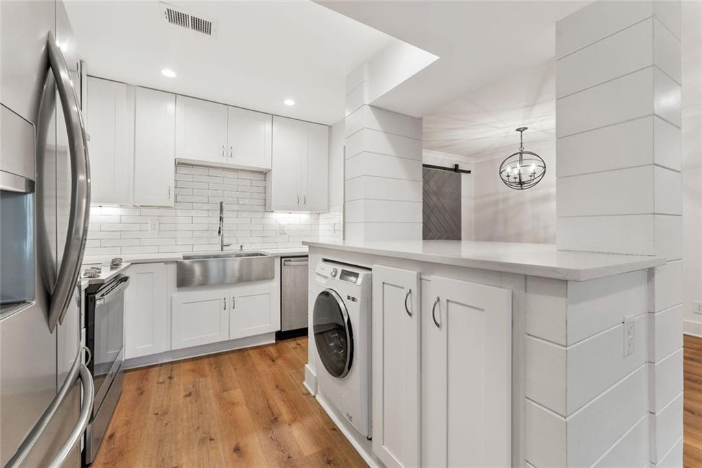 CROSS CREEK - Residential