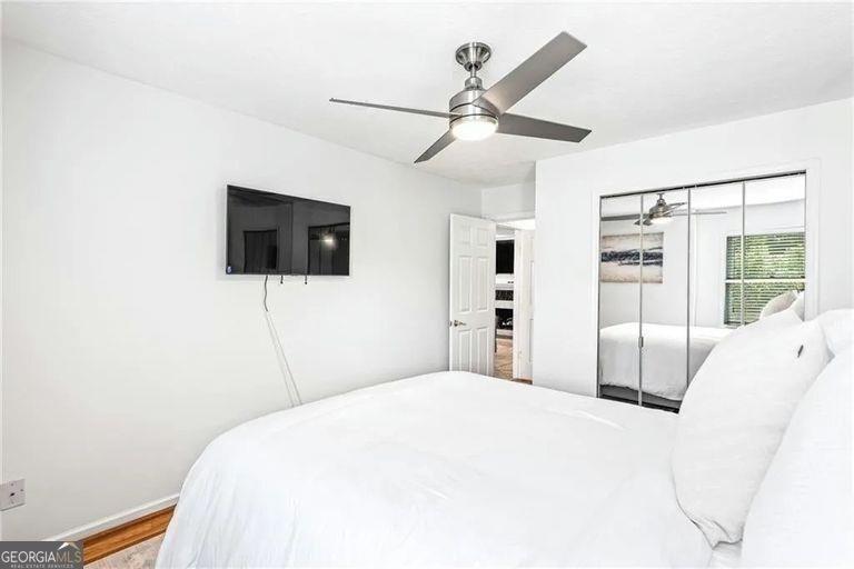 24 Saint Claire Lane