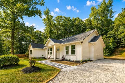 Homes For Sale - 1231 Bunny Court<br/> Walton County, Loganville, GA 30052
