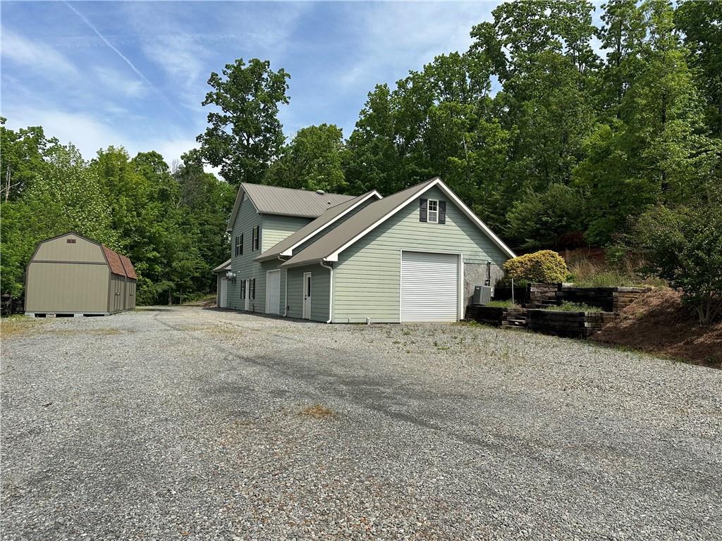 601 Cartecay Trace, Ellijay, Georgia image 3