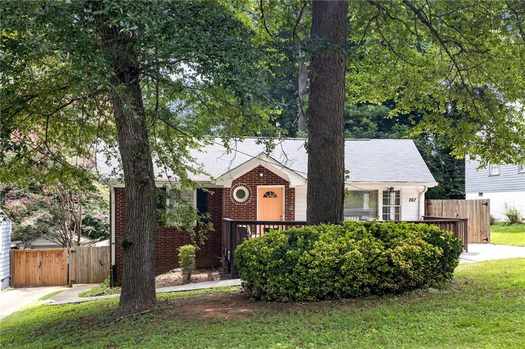 267 Richardson Road NW