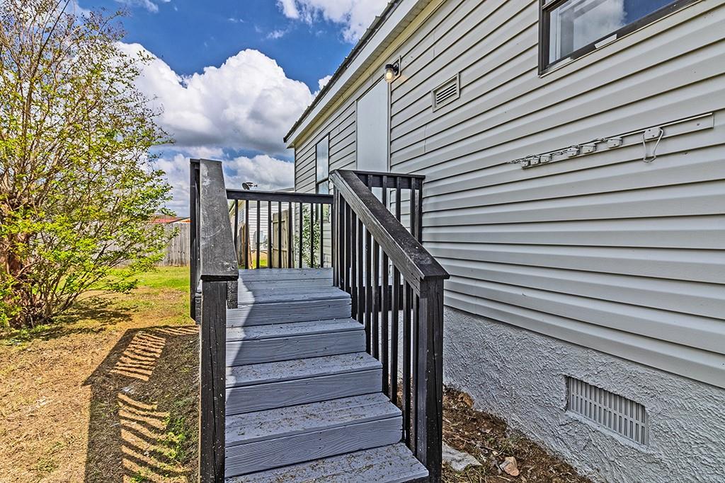 302 Arrlington Bend, Byron, Georgia image 4