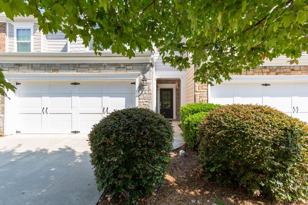 1216 Lake Point Way