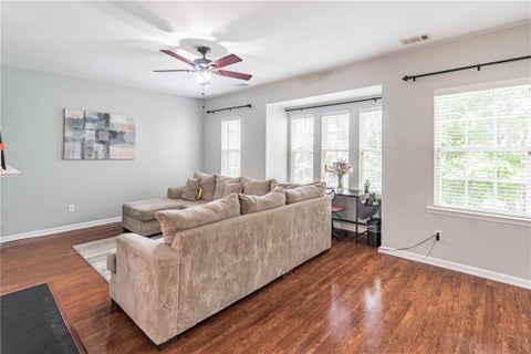 Townhouse For Sale - 1216 Park Pass Way<br/> Gwinnett County, Suwanee, GA 30024