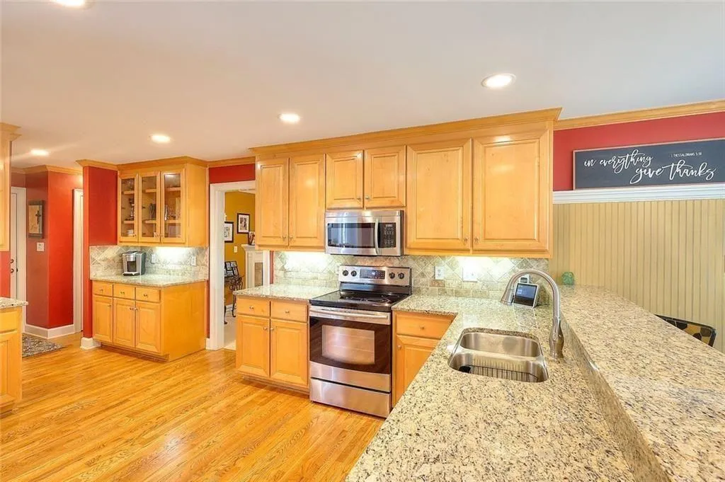 Loganville, Georgia 30052, United States, 5 Bedrooms Bedrooms, ,4 BathroomsBathrooms,Residential,Active,214796