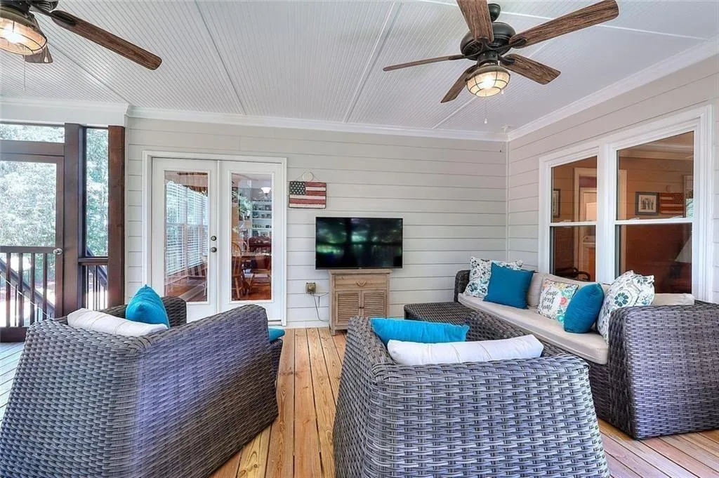 Loganville, Georgia 30052, United States, 5 Bedrooms Bedrooms, ,4 BathroomsBathrooms,Residential,Active,214796