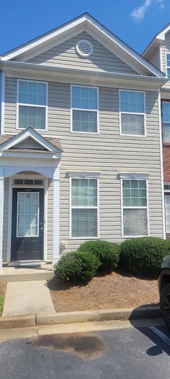 Priced to Sell! Prime Location!
Welcome to opportunity knocking in the highly desirable Glencrest Park community! Whether you’re an investor or a savvy buyer looking to add your personal touch, this well-maintained 2 bed / 2.5 bath townhome is packed with potential — and priced accordingly for a quick sale.
This property is being sold as-is, with solid structure and great bones. The HVAC system is operational but may need replacement, and the roof is only 3 years old, offering peace of mind and long-term value! The kitchen is equipped with original cabinetry, stainless steel refrigerator, and overlooks the living area, creating a seamless flow. Sliding glass doors lead to a private, patio with secure outdoor storage.
Upstairs, you’ll find two generously sized bedrooms, each with its own private en-suite bathroom and walk-in closet—perfect for roommates or guests. The laundry area is conveniently located in the hallway on the upper level. Flooring throughout the home includes a mix of carpet, vinyl, and hardwood.
The HOA includes water, sewer, termite protection, and two assigned parking spaces. Enjoy a quiet, well-kept neighborhood with access to a clubhouse and swimming pool. All of this is just minutes from shopping centers, restaurants, gas stations, major highways, award-winning schools, and the Gas South Arena.
This is a rare opportunity in a prime location—don’t miss your chance to make it yours!
