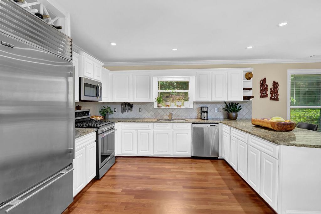 3909 Laurens Lane, Snellville, Georgia image 13