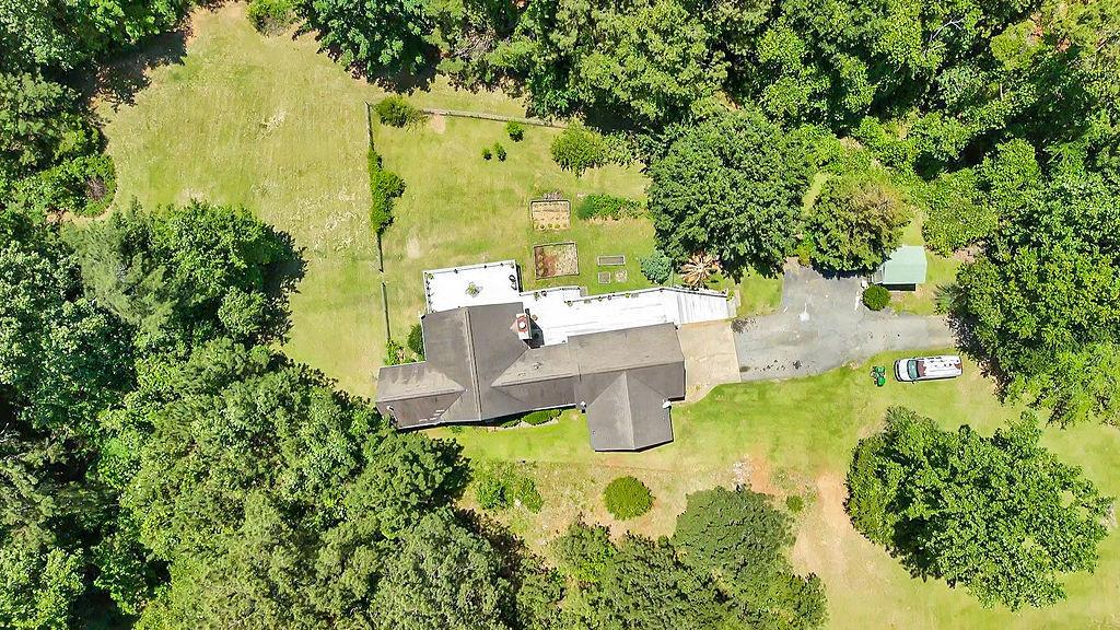 3909 Laurens Lane, Snellville, Georgia image 37