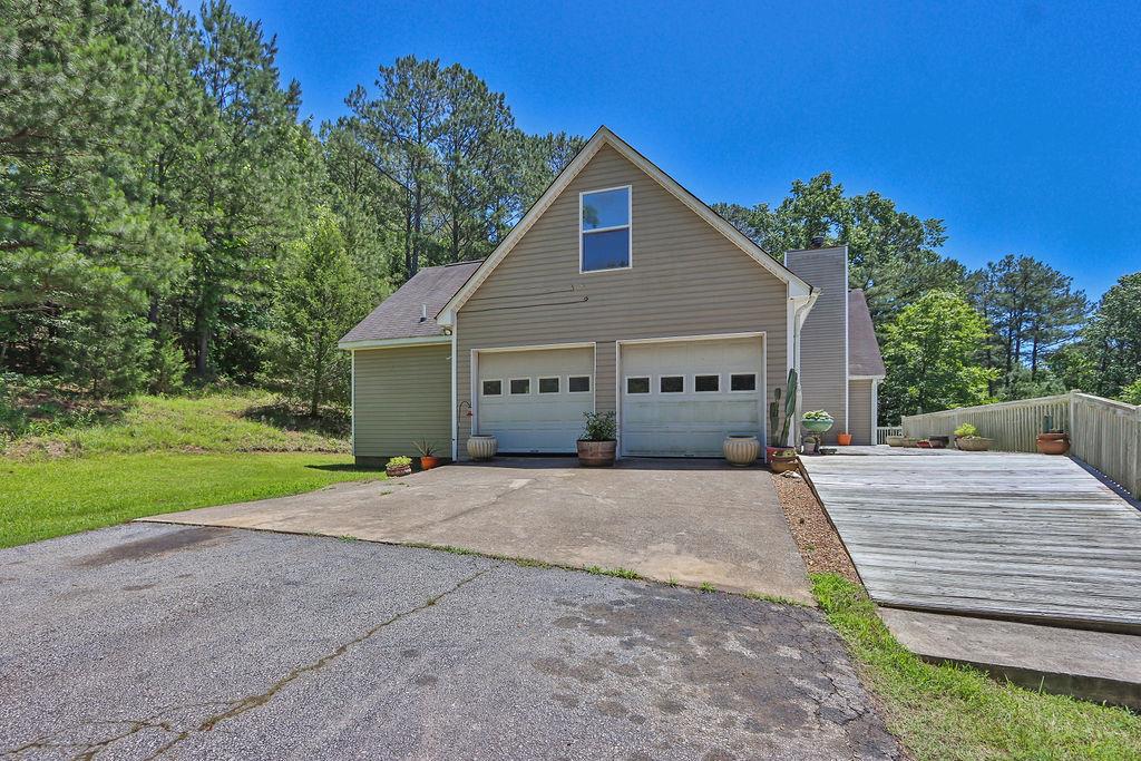 3909 Laurens Lane, Snellville, Georgia image 2