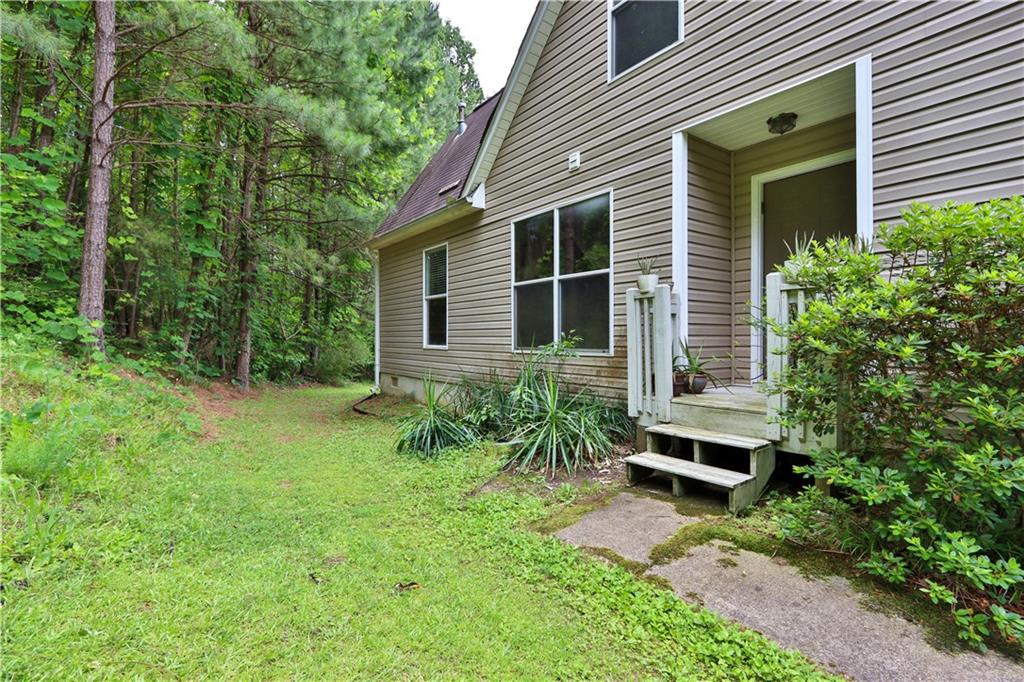 3909 Laurens Lane
