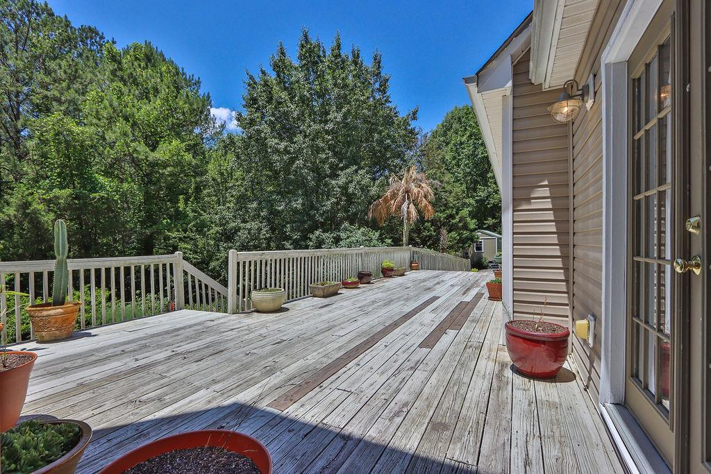 3909 Laurens Lane, Snellville, Georgia image 4