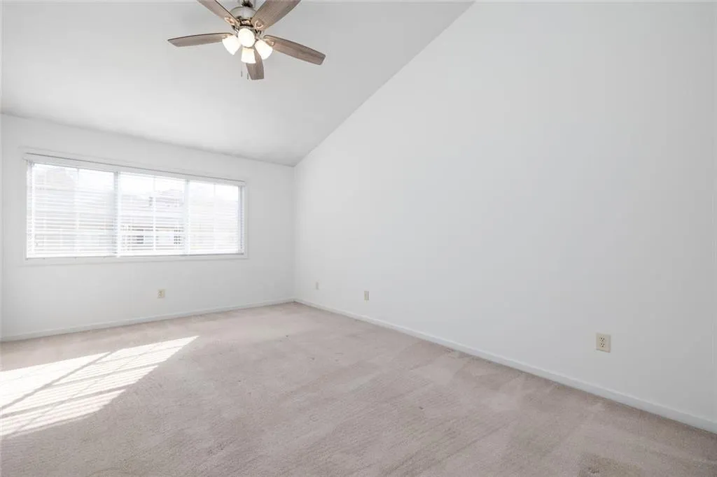 Atlanta, Georgia 30319, United States, 2 Bedrooms Bedrooms, ,3 BathroomsBathrooms,Residential,Active,188027