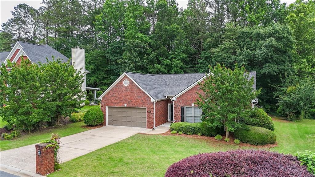 2949 Spotted Pony Court, Acworth, Georgia image 2