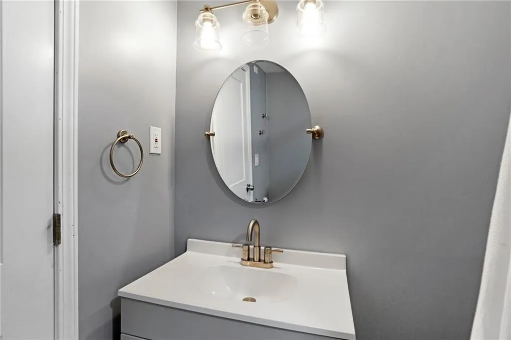 Smyrna, Georgia 30080, United States, 4 Bedrooms Bedrooms, ,4 BathroomsBathrooms,Residential,Active,141663