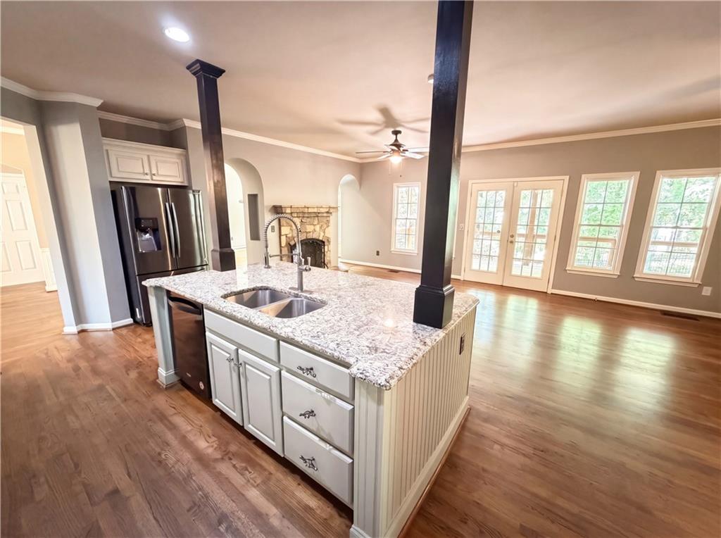 300 Ridgeview Trace