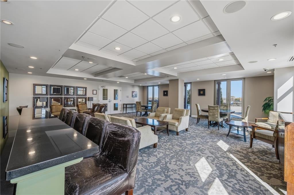 565 Peachtree Street NE 1011