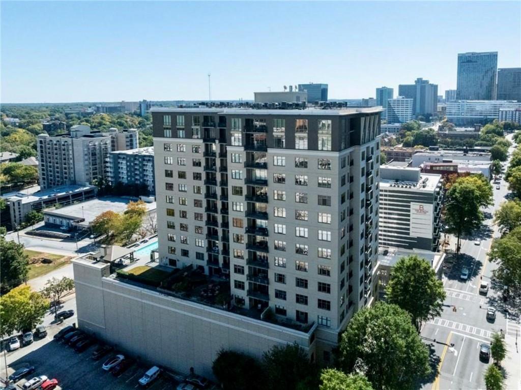 565 Peachtree Street NE 1011