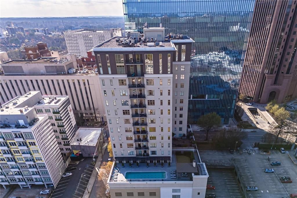 565 Peachtree Street NE 1011
