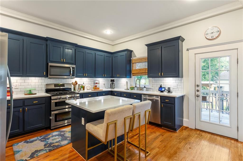 2376 Bernard Road NW