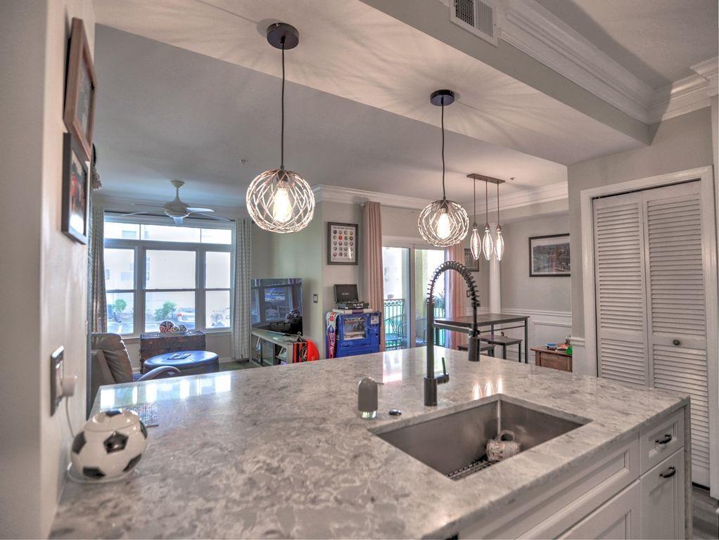 955 Juniper Street NE 1116