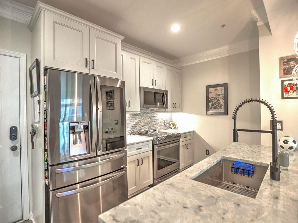 955 Juniper Street NE 1116