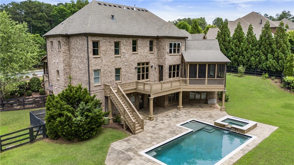 16720 Quayside Drive