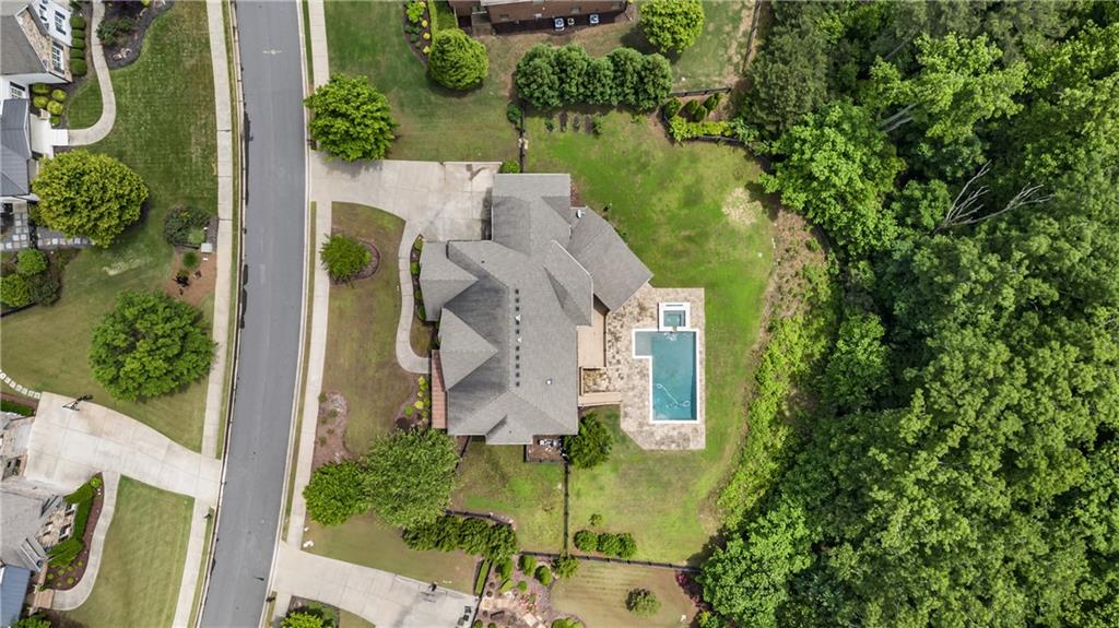 16720 Quayside Drive